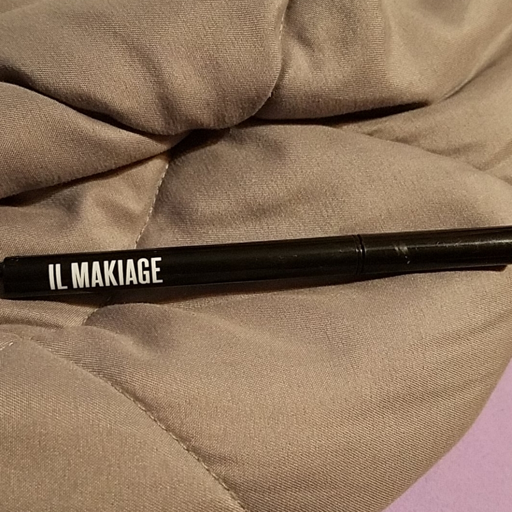 🌺5/$25🌺IL Makiage liquid eyeliner